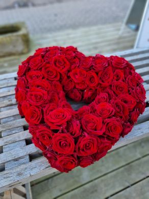 rødt rosen hjerte